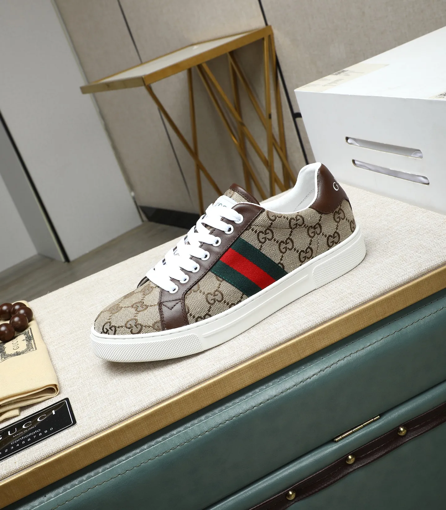 Men's shoes💰420 GUCCI🔍🔍latest spring style On sale at the same time at the counter, original calfskin imported from Italy, genuine leather lining, (high-end, luxury, and class) exquisite workmanship, soles: original soles specially provided by the original factory, ⚠Exclusive double-layer movable molded soles are super comfortable⚠, real photos🎬The real ones are better🔍🔍"High quality·Follow the order" code number 38-44